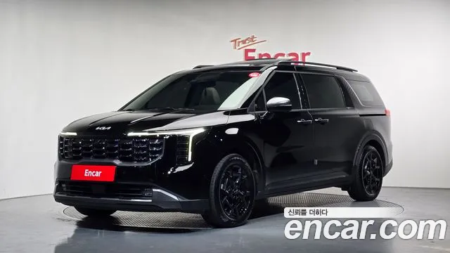 Kia Canival 2025 — photo 1