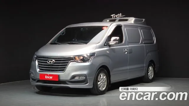 Hyundai Starex 2019 — photo 1