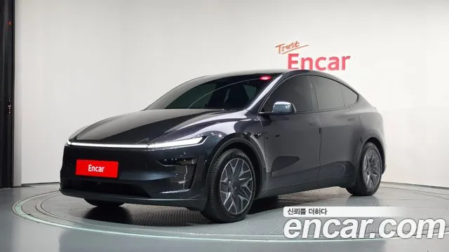 Tesla Model Y 2026 — photo 1