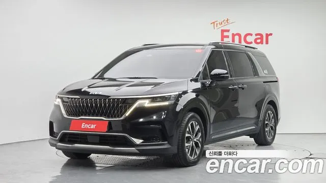 Kia Canival 2023 — photo 1