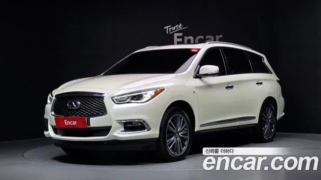 Infiniti QX60 2017 — photo 1