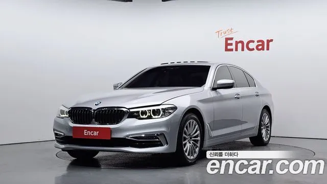 BMW 5-Series 2020 — photo 1