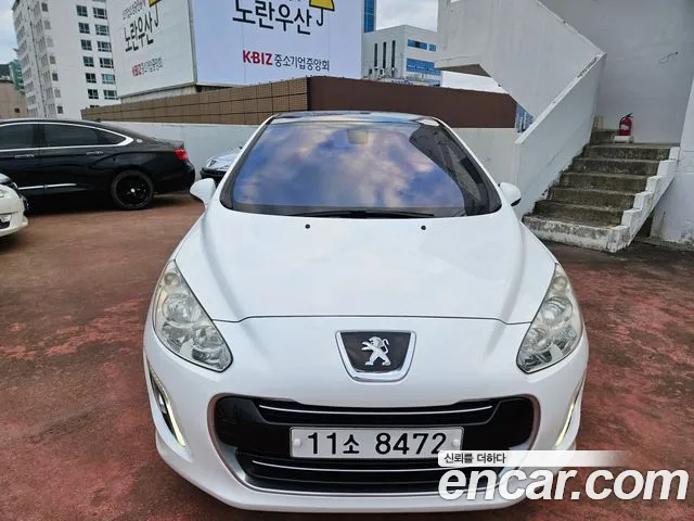 Peugeot 308 2014 — photo 1