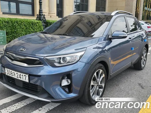 Kia Stonic 2018 — photo 1