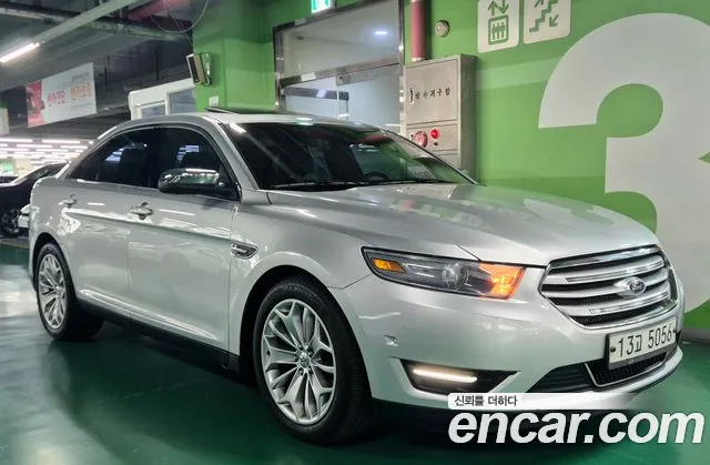 Ford Taurus 2014 — photo 1