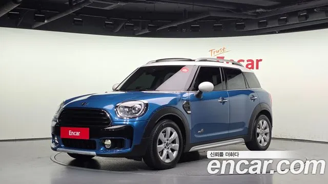 Mini Countryman 2018 — photo 1