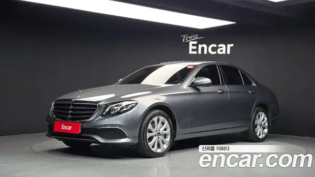 Mercedes-Benz E-Class 2018 — photo 1