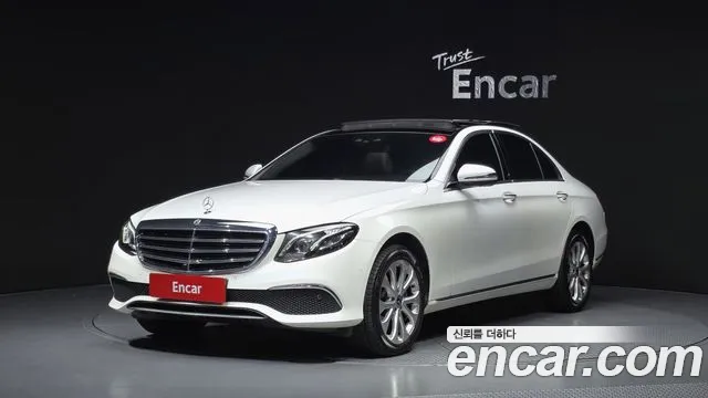 Mercedes-Benz E-Class 2019 — photo 1