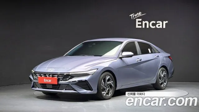Hyundai AVANTE 2024 — photo 1