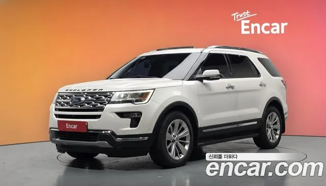 Ford Explorer 2018 — photo 1