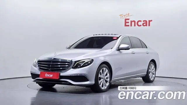 Mercedes-Benz E-Class 2020 — photo 1