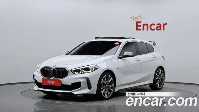 BMW 1-Series 2021 — photo 1