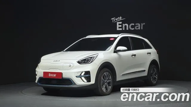 Kia Niro 2022 — photo 1
