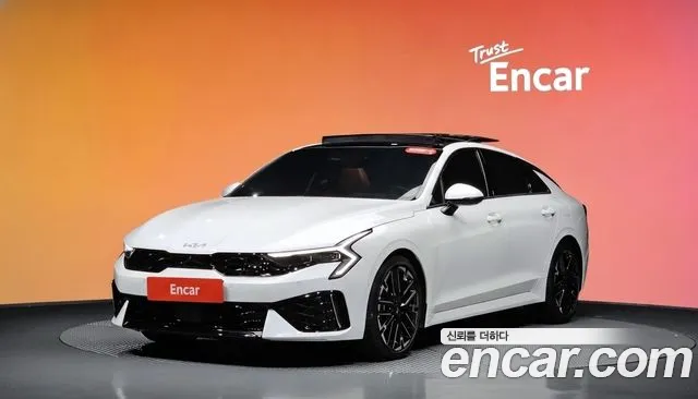 Kia K5 2025 — photo 1