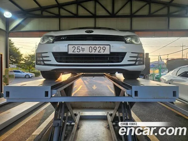 Volkswagen Scirocco 2015 — photo 1