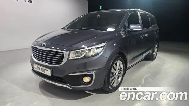 Kia Canival 2016 — photo 1