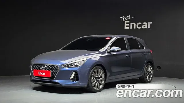 Hyundai i30 2018 — photo 1