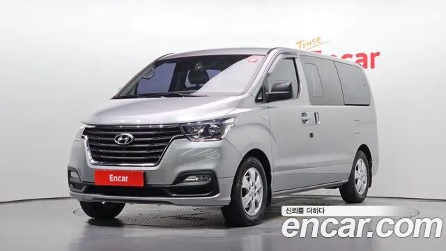 Hyundai Starex 2018 — photo 1
