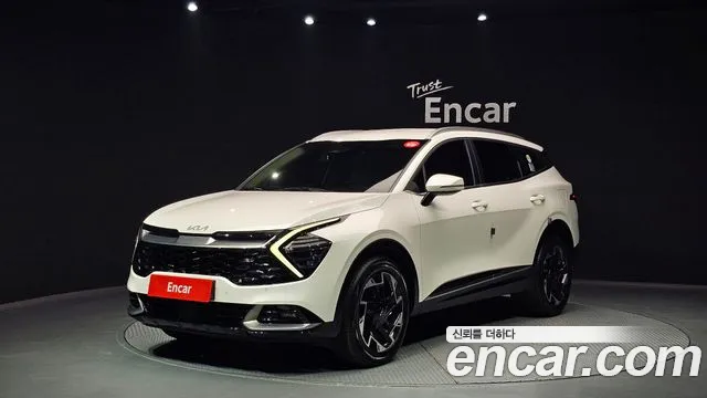 Kia Sportage 2023 — photo 1