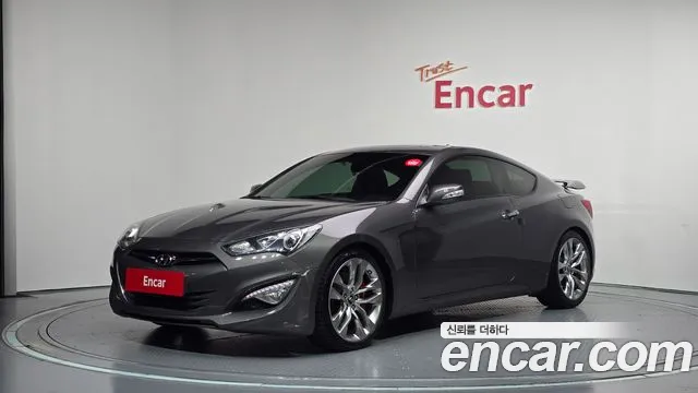 Hyundai Genesis 2012 — photo 1