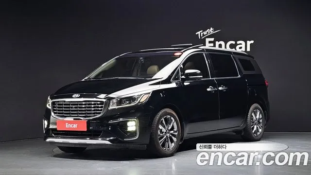 Kia Canival 2019 — photo 1