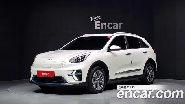 Kia Niro 2022 — photo 1