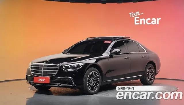 Mercedes-Benz S-Class 2025 — photo 1