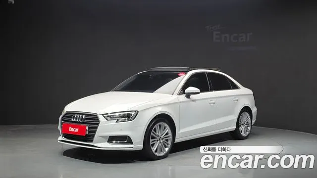 Audi A3 2018 — photo 1
