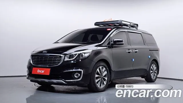 Kia Canival 2015 — photo 1