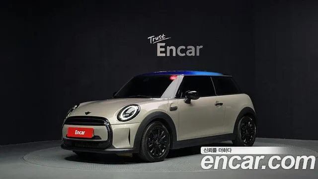 Mini Cooper 2022 — photo 1