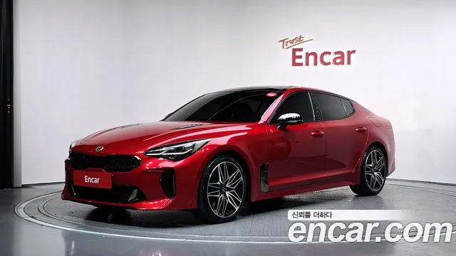 Kia Stinger 2018 — photo 1