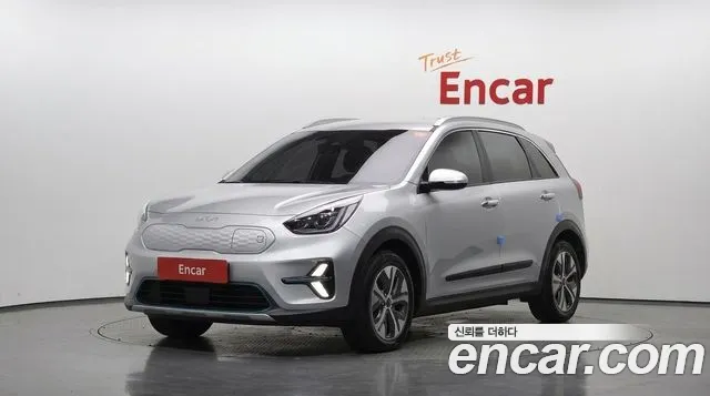 Kia Niro 2023 — photo 1