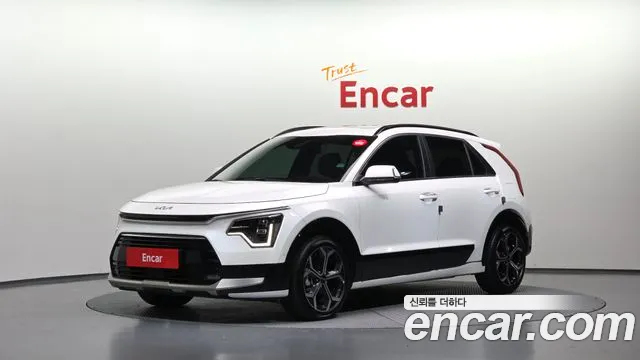 Kia Niro 2023 — photo 1