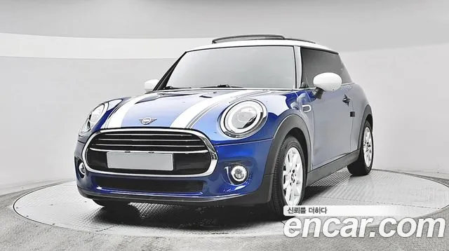 Mini Cooper 2021 — photo 1