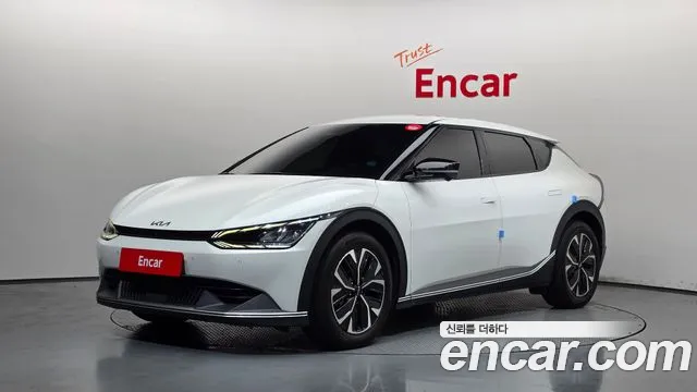 Kia EV6 2022 — photo 1