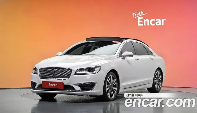 Lincoln MKZ 2020 — photo 1