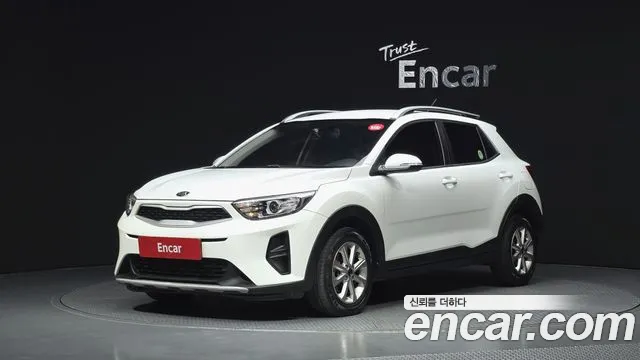 Kia Stonic 2018 — photo 1