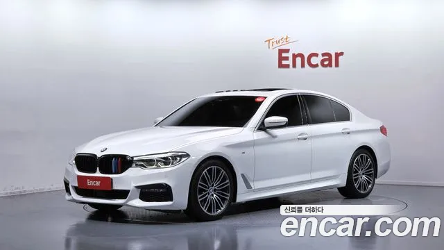 BMW 5-Series 2019 — photo 1