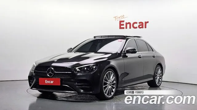 Mercedes-Benz E-Class 2021 — photo 1