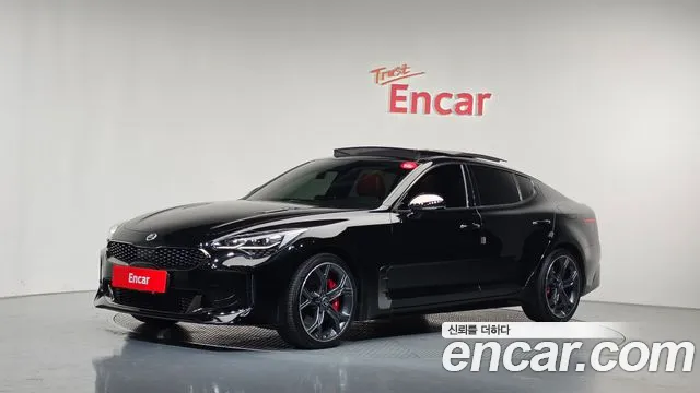 Kia Stinger 2018 — photo 1