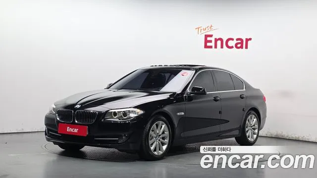 BMW 5-Series 2011 — photo 1