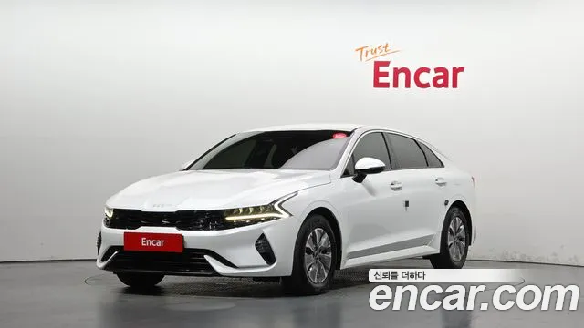 Kia K5 2023 — photo 1