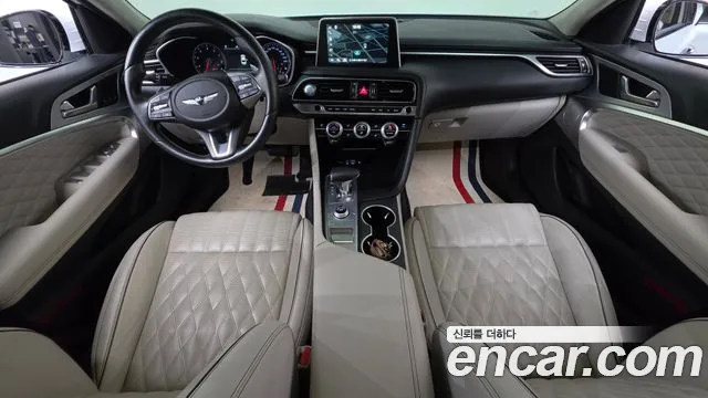 Genesis G70 2018 — photo 1