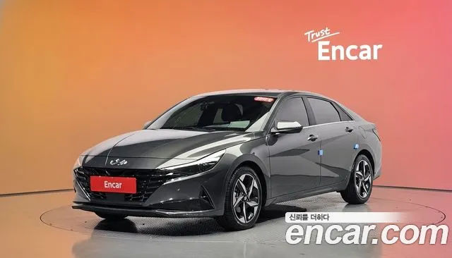 Hyundai AVANTE 2023 — photo 1
