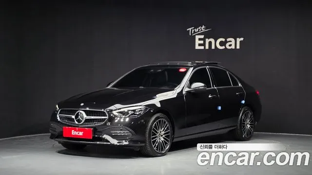 Mercedes-Benz C-Class 2025 — photo 1