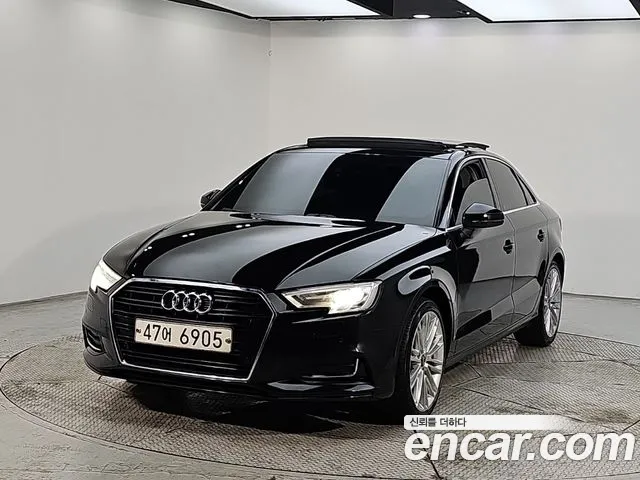 Audi A3 2018 — photo 1
