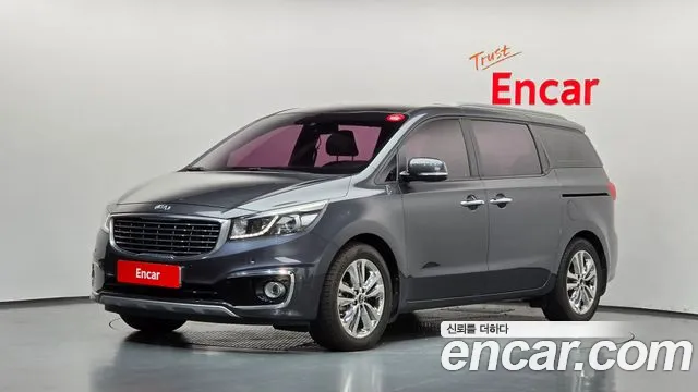 Kia Canival 2015 — photo 1