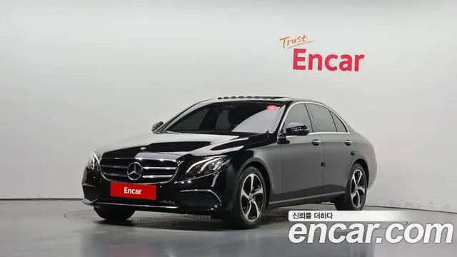 Mercedes-Benz E-Class 2020 — photo 1