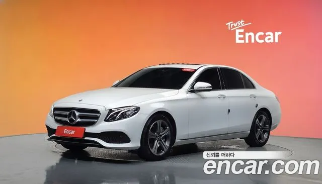 Mercedes-Benz E-Class 2019 — photo 1