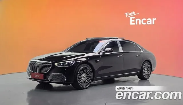 Mercedes-Benz S-Class 2023 — photo 1